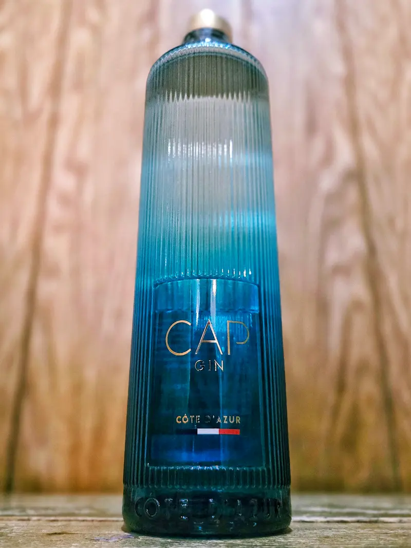CAP Gin
